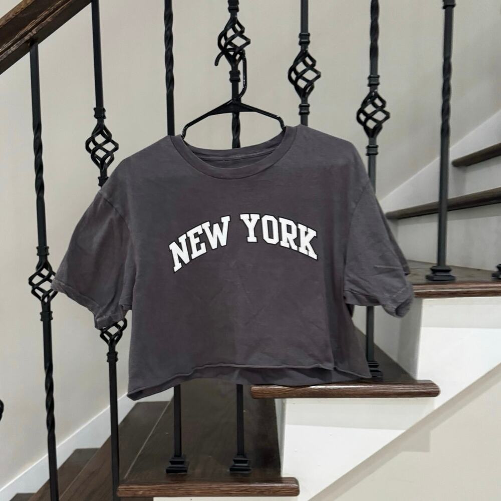 Social Culture New York Cropped Graphic Tee Large Charcoal Gray Y2K
